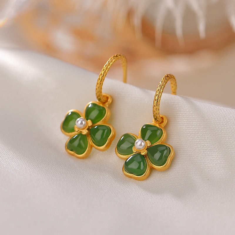 Boucles d'Oreilles Jade et Trèfle – Harmonie Zen, Argent Plaqué or