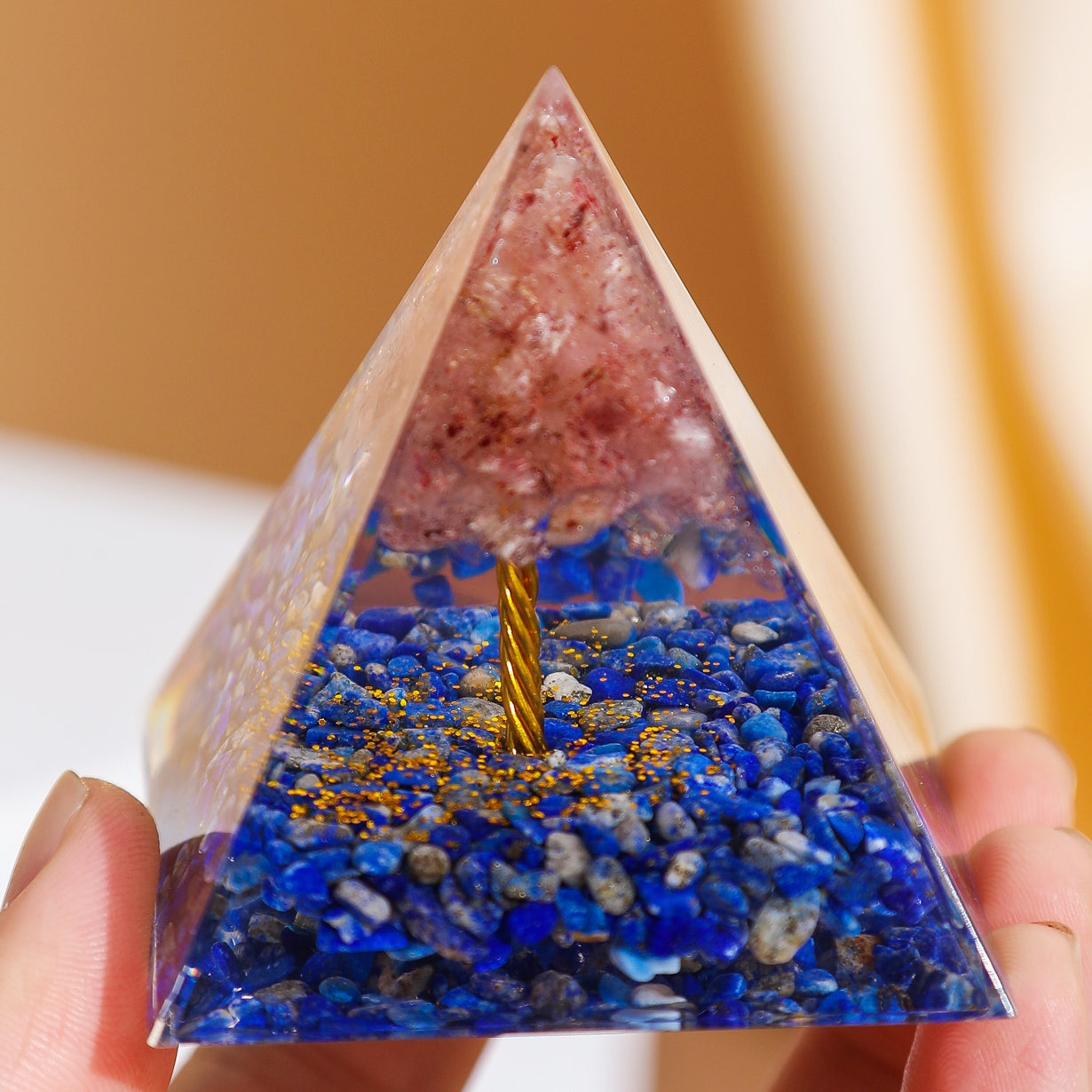 Clarté et Compassion – Pyramide Orgonite Arbre de Vie en Lapis Lazuli et Quartz Rose