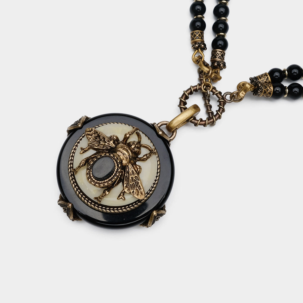 Collier Agate Noire – Abeille Royale
