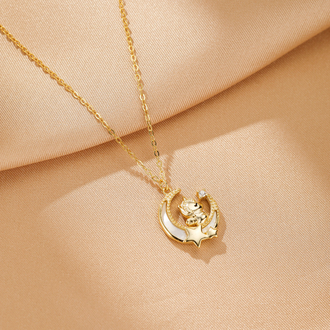 Bijou fin Collier Cheval Rêve Étoilé avec cheval délicat, lune, étoiles et zircon lumineux, élégance quotidienne.