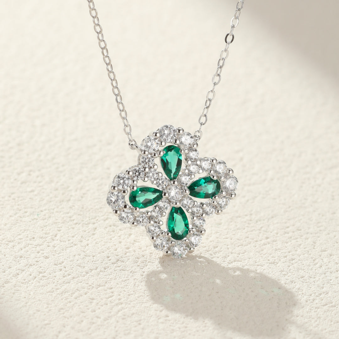 Collier Émeraude Trèfle – Chance Étincelante, Argent Plaqué Platine