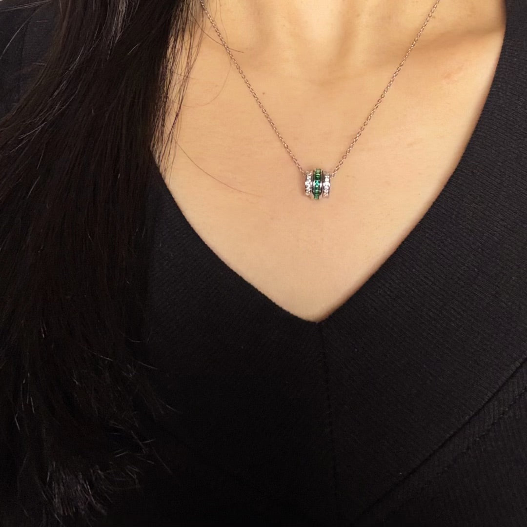 Collier Émeraude – Trésor d’Éclat, Argent Plaqué Platine