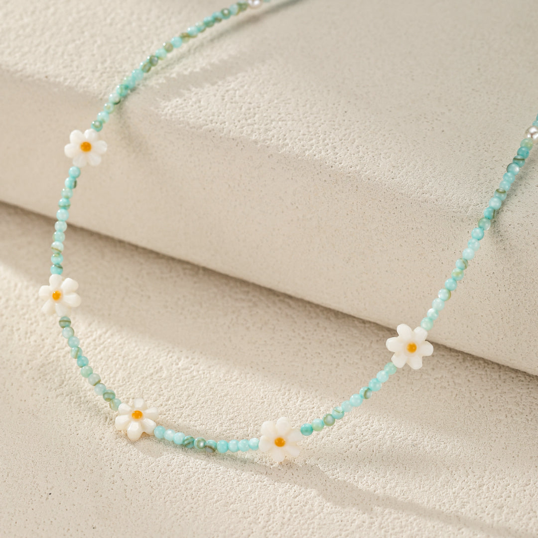 Mother-of-Pearl Child Necklace – Daisy Garden