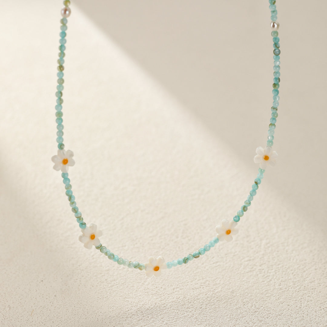 Mother-of-Pearl Child Necklace – Daisy Garden