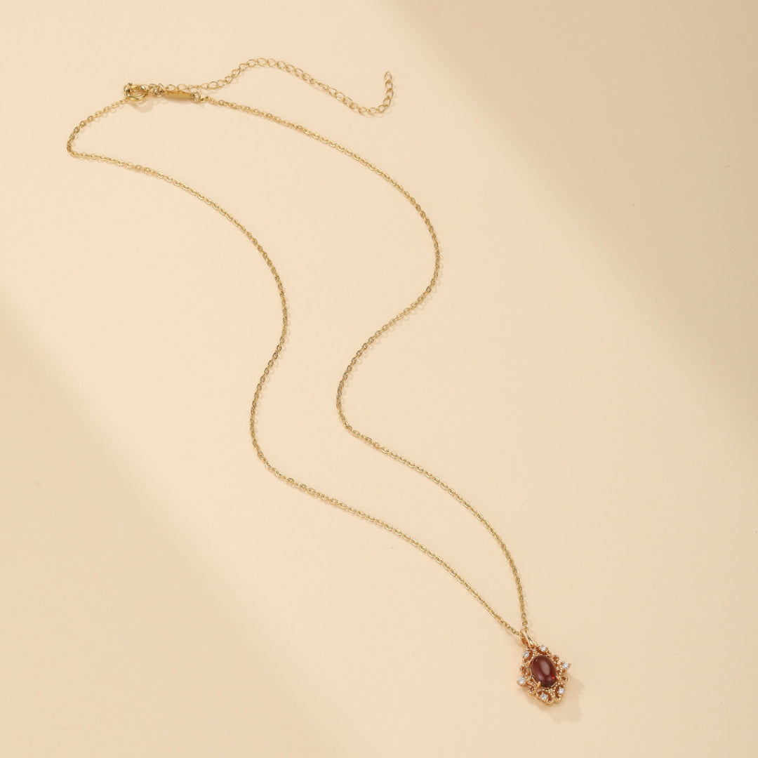 Collier Grenat – Flamme Royale, Argent Plaqué Or 10K