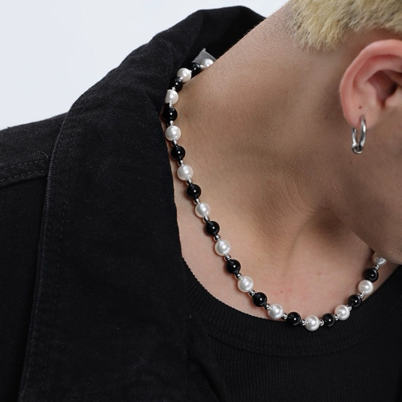 Men's Necklace Mother-of-Pearl and Agate - Subtle Elegance