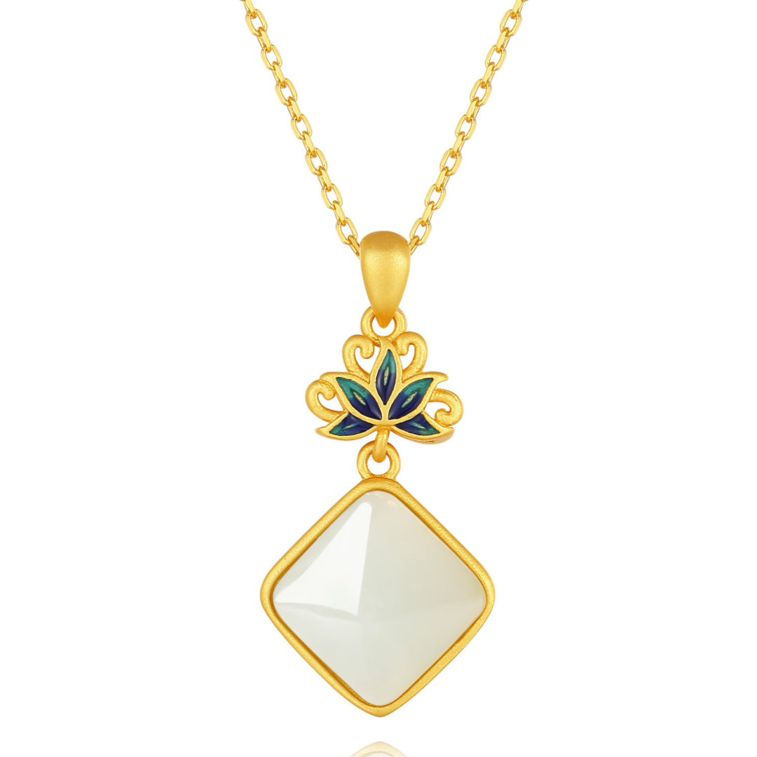 Collier Jade Blanc – Éveil Lotus Bleu, Argent Plaqué Or
