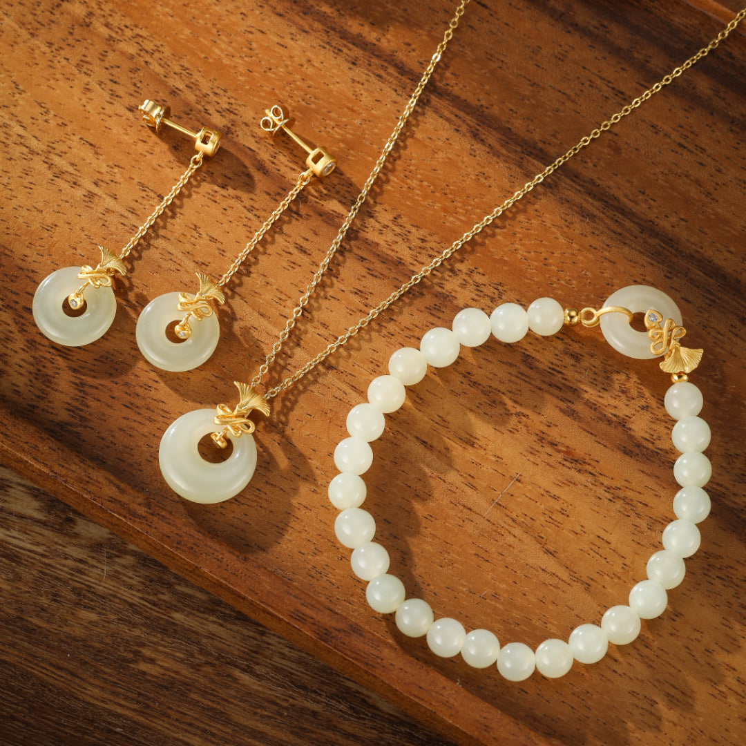 Collier Jade Blanc – Grâce d'Œillet, Argent Plaqué Or