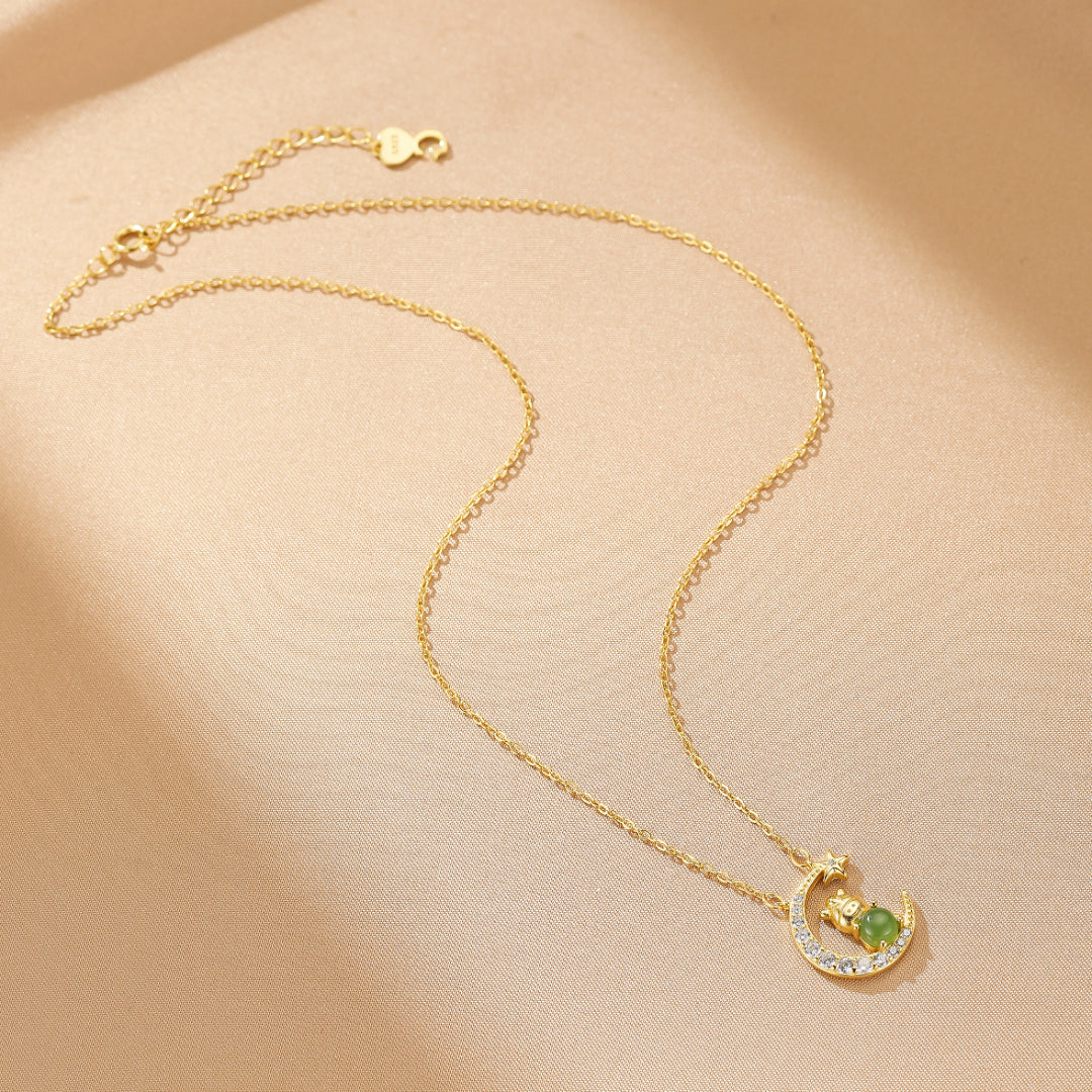 Collier Jade Néphrite Cheval/Coq – Lune Porte-Bonheur, Argent Plaqué Or