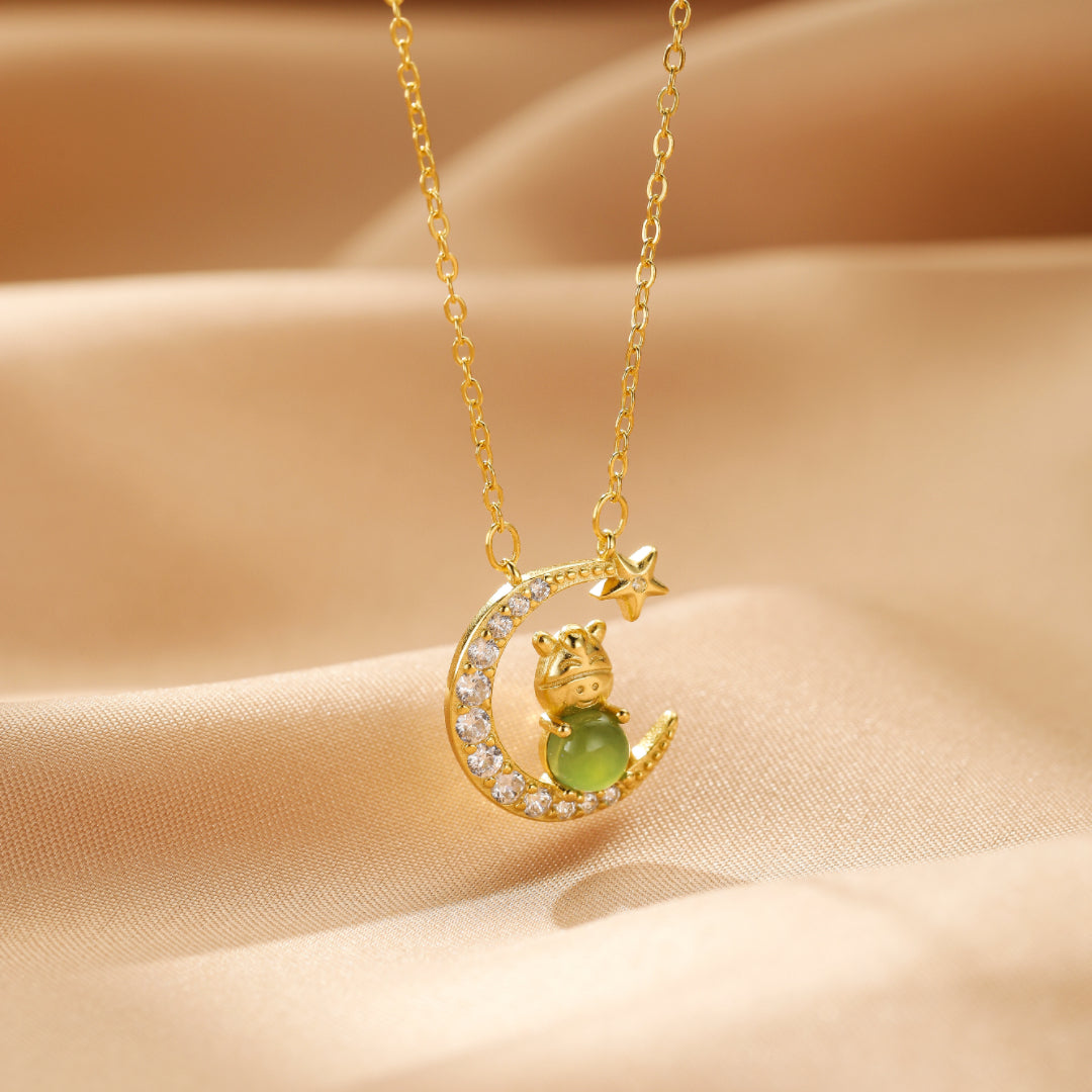 Collier Jade Néphrite Cheval/Coq – Lune Porte-Bonheur, Argent Plaqué Or