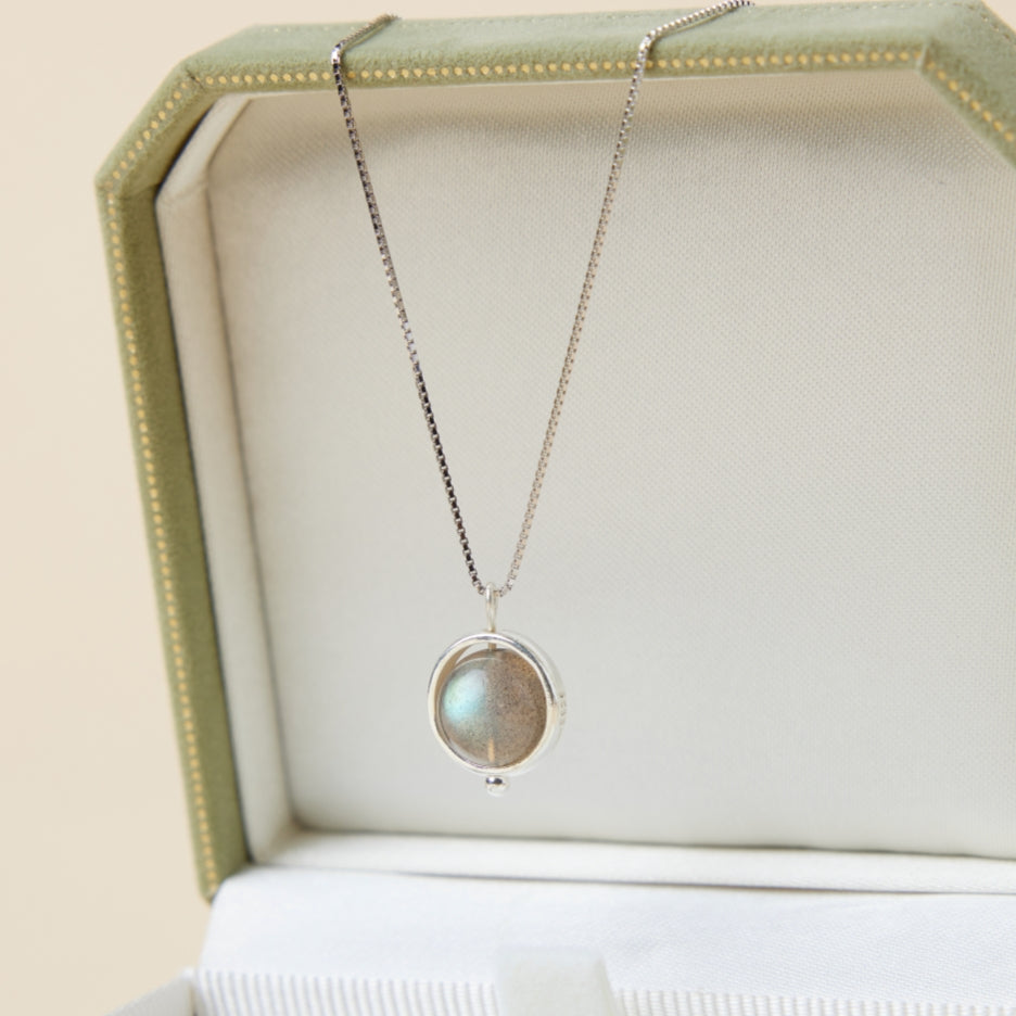 Collier Labradorite – Élégance, Argent