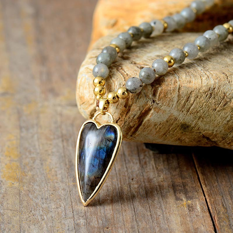 Labradorite or Amethyst Necklace – Shining Heart, Gold Plated