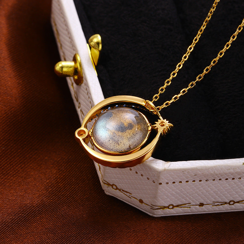 Collier Labradorite – Planète Romantique, Argent Plaqué Or