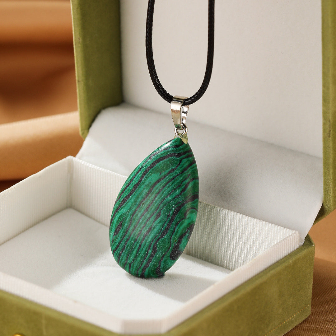 Malachite Necklace – Heart Vibration