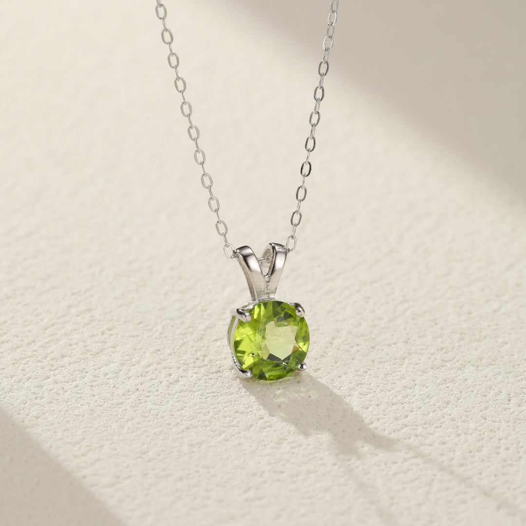 Collier Péridot – Cœur de Lueur, Argent Plaqué Platine