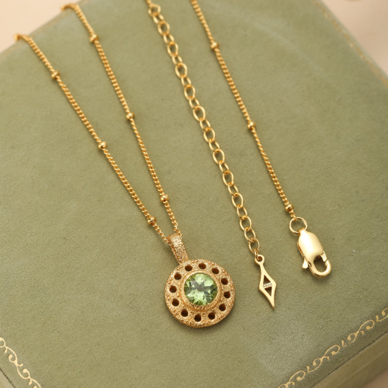 Collier Péridot – Éclat Rond, Argent Plaqué Or