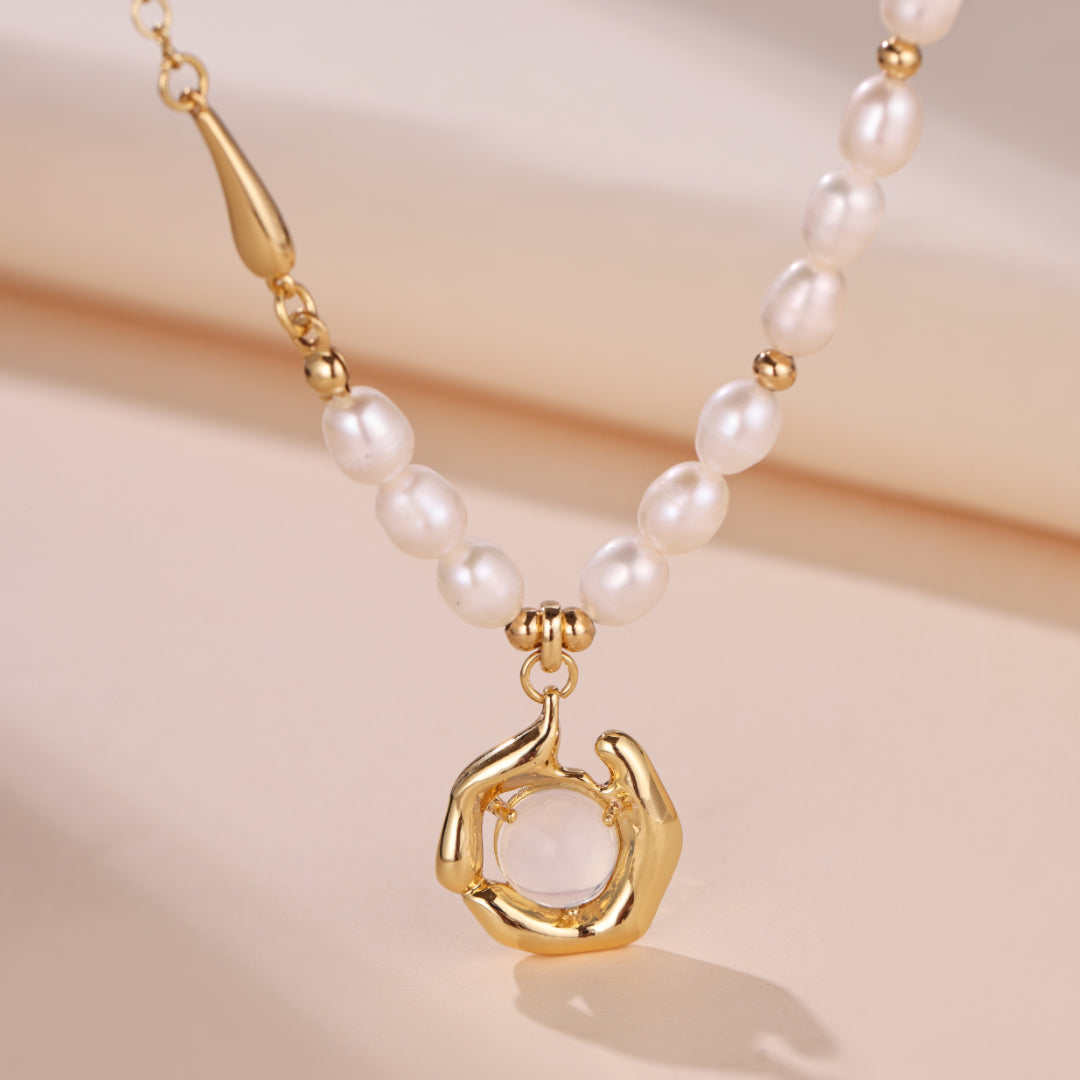 Collier Perle d'Eau Douce et Opale Blanche – Danse des Mers