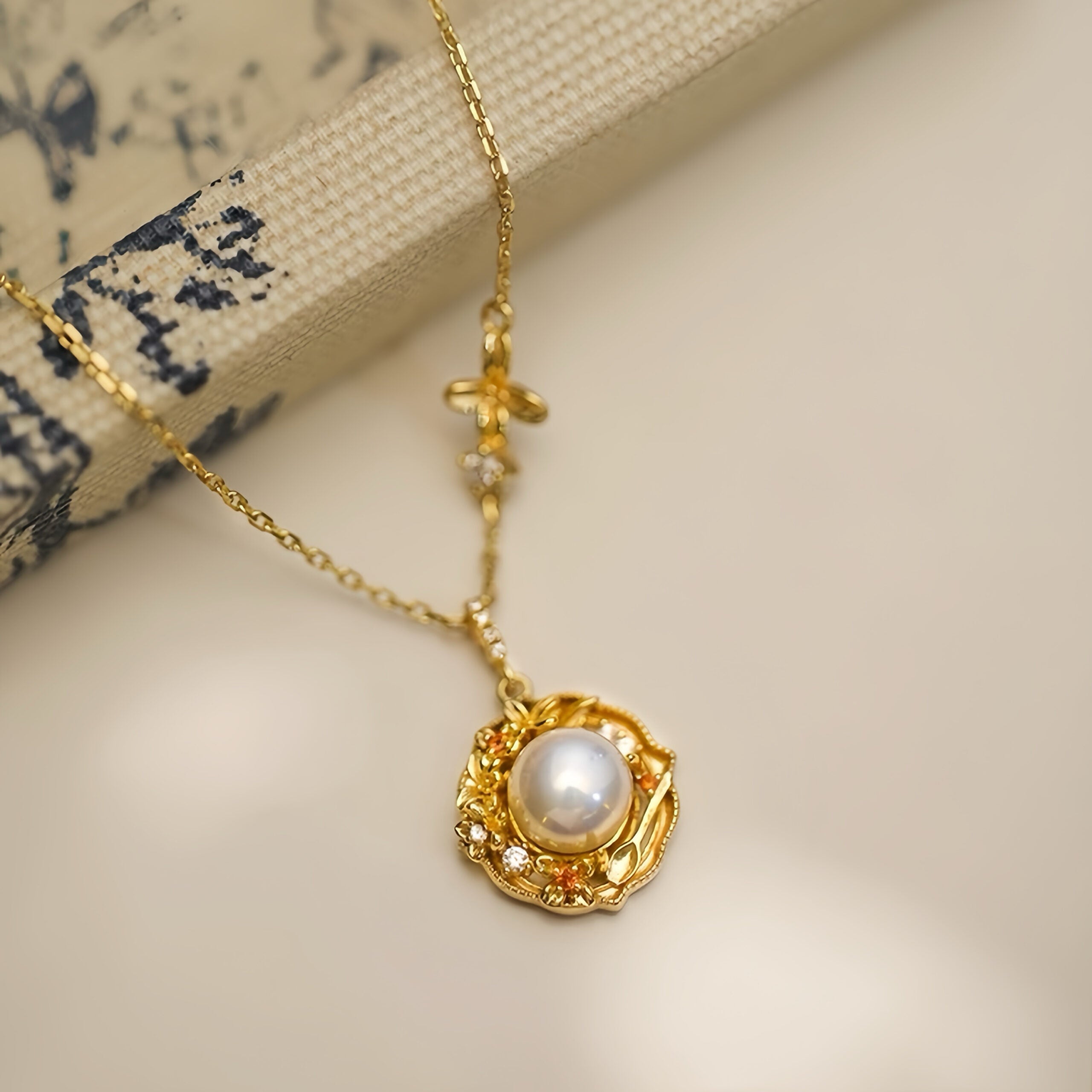 Collier Perle – Fleur Précieuse, Argent Plaqué Or