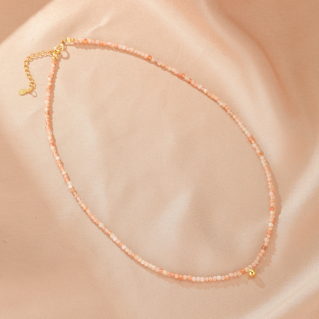 Sunstone Necklace – Sparkling Halo, Gold-Plated Silver