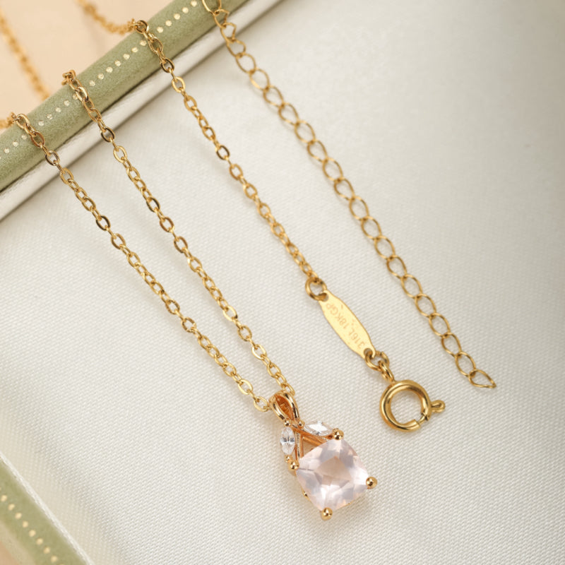Collier Quartz Rose – Élégant Feuillu, Argent Plaqué Or