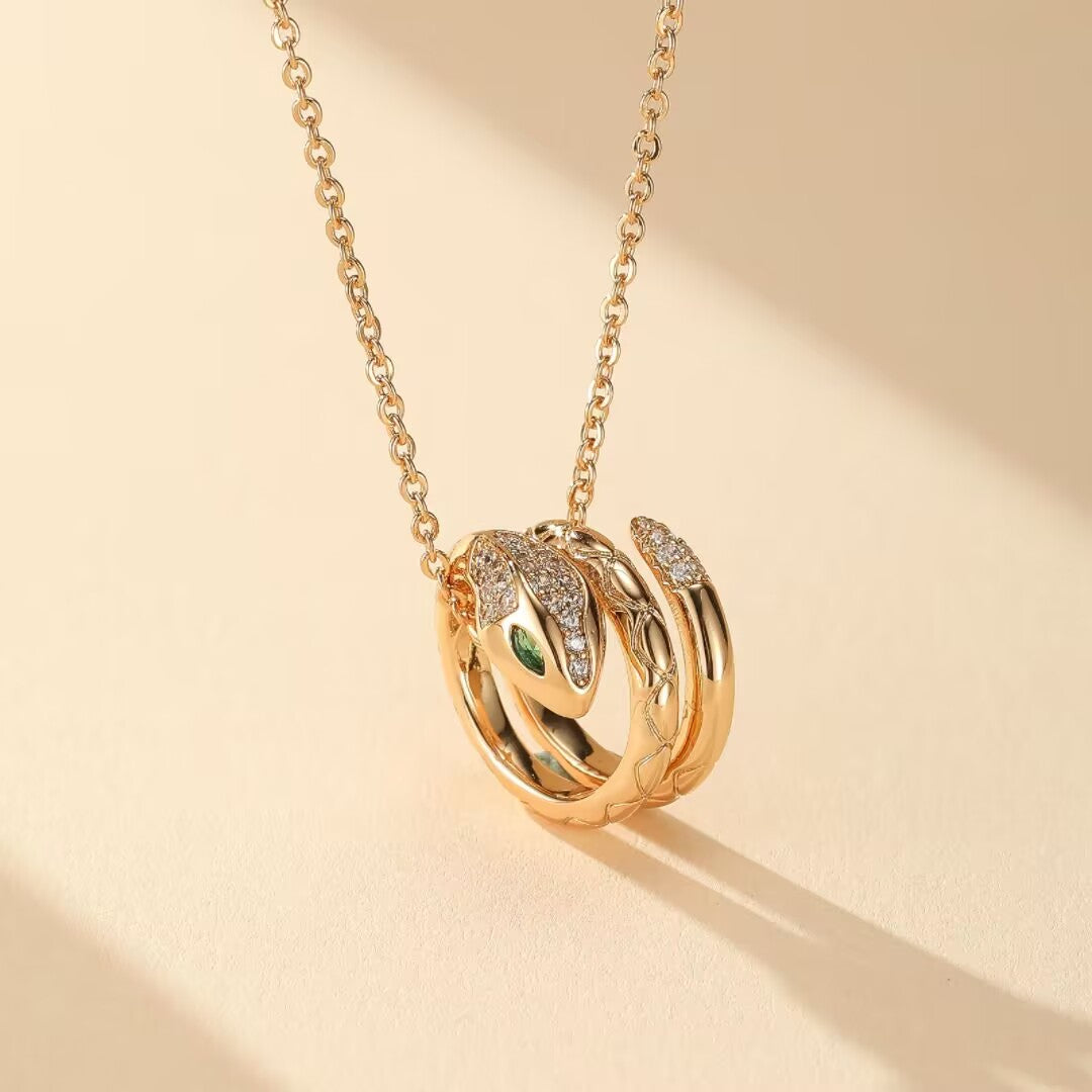 Serpent Necklace – Wild Elegance