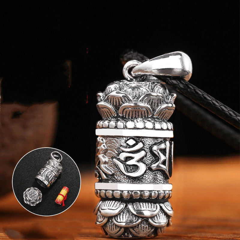 Pendant 'Mes Voeux' Lotus and Six Mantras in Silver