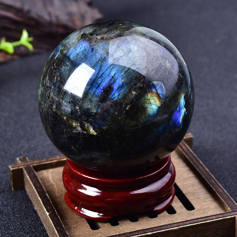"Well-being" Sphere in Natural Stones Moment Ici