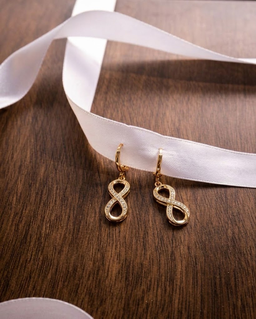 Boucles d'oreilles Infini : L'élégance intemporelle