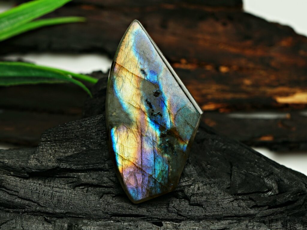 Profiter pleinement des accessoires en labradorite au quotidien
