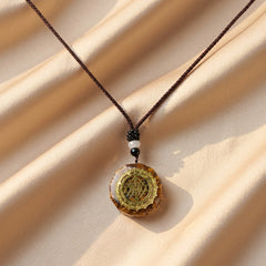 Collier Sri Yantra — Bijoux et Créations Moment Ici