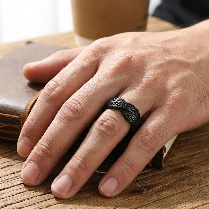 Bague Viking – Runes Tressées