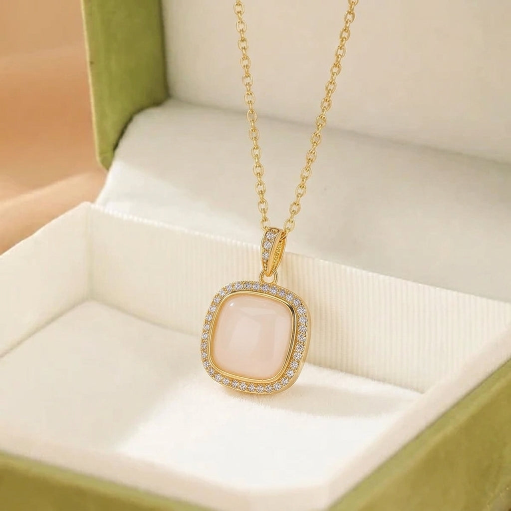 Collier Jade Néphrite – Éclosion Précieuse, Argent Plaqué Or