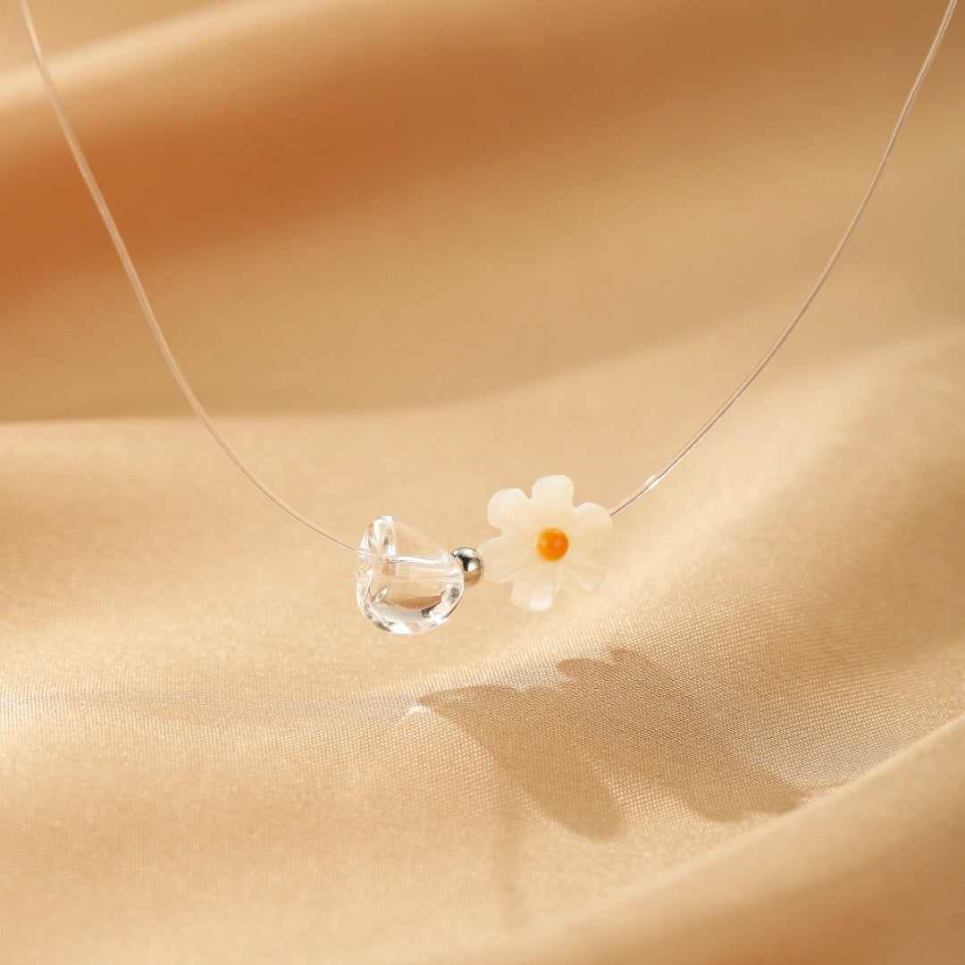 Collier Flottant Quartz Clair et Perle – Fleur de Lumière, Argent