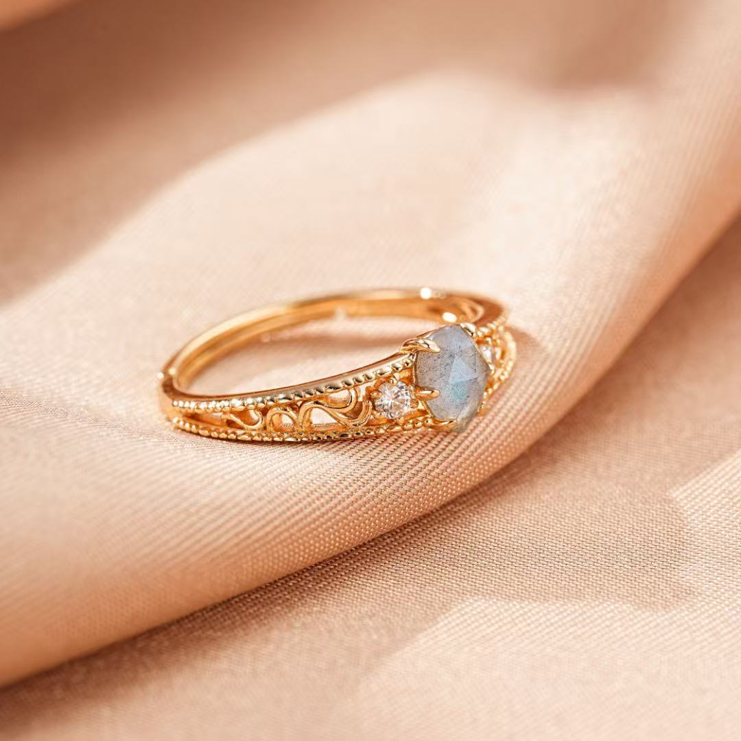 Bague Labradorite - Lumière Intérieure, Argent Plaqué Or 10K