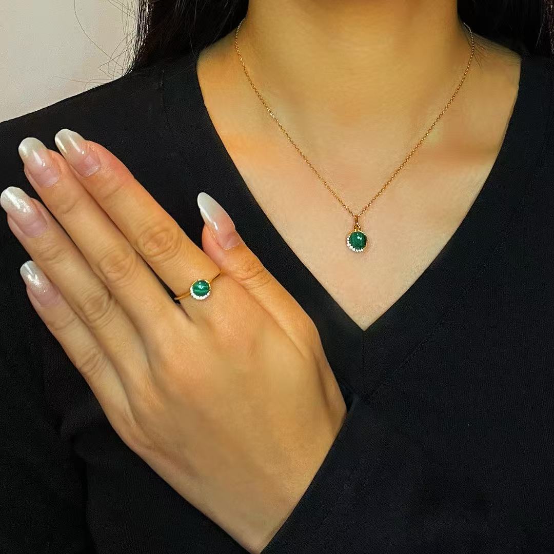 Bijoux-Collier Malachite – Aura Lumineuse, Argent Plaqué Or