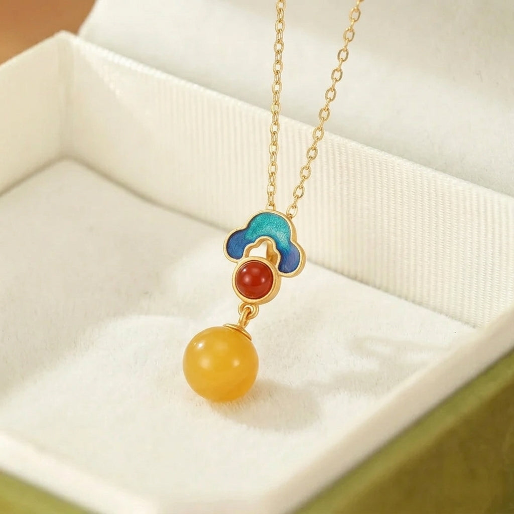 Collier Ambre – Nuage Précieux, Émail et Argent Plaqué Or