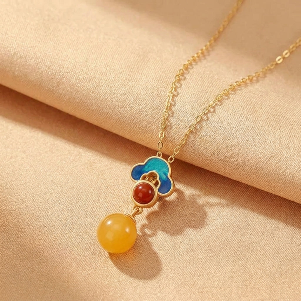 Collier Ambre – Nuage Précieux, Émail et Argent Plaqué Or