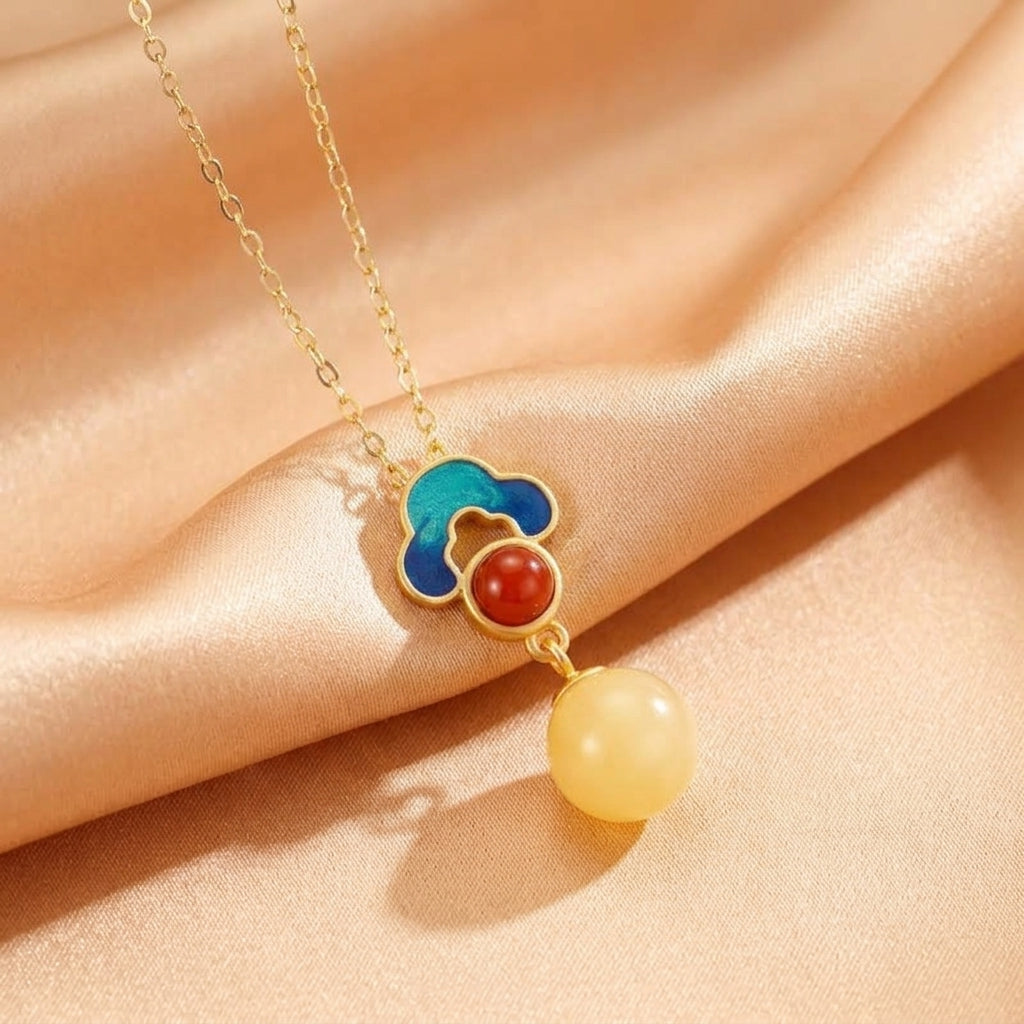 Collier Ambre – Nuage Précieux, Émail et Argent Plaqué Or