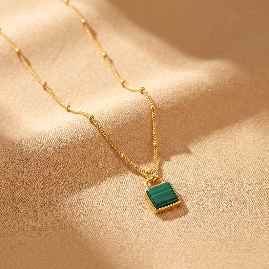 Collier Malachite – Verrou de Chance, Argent Plaqué Or 18K
