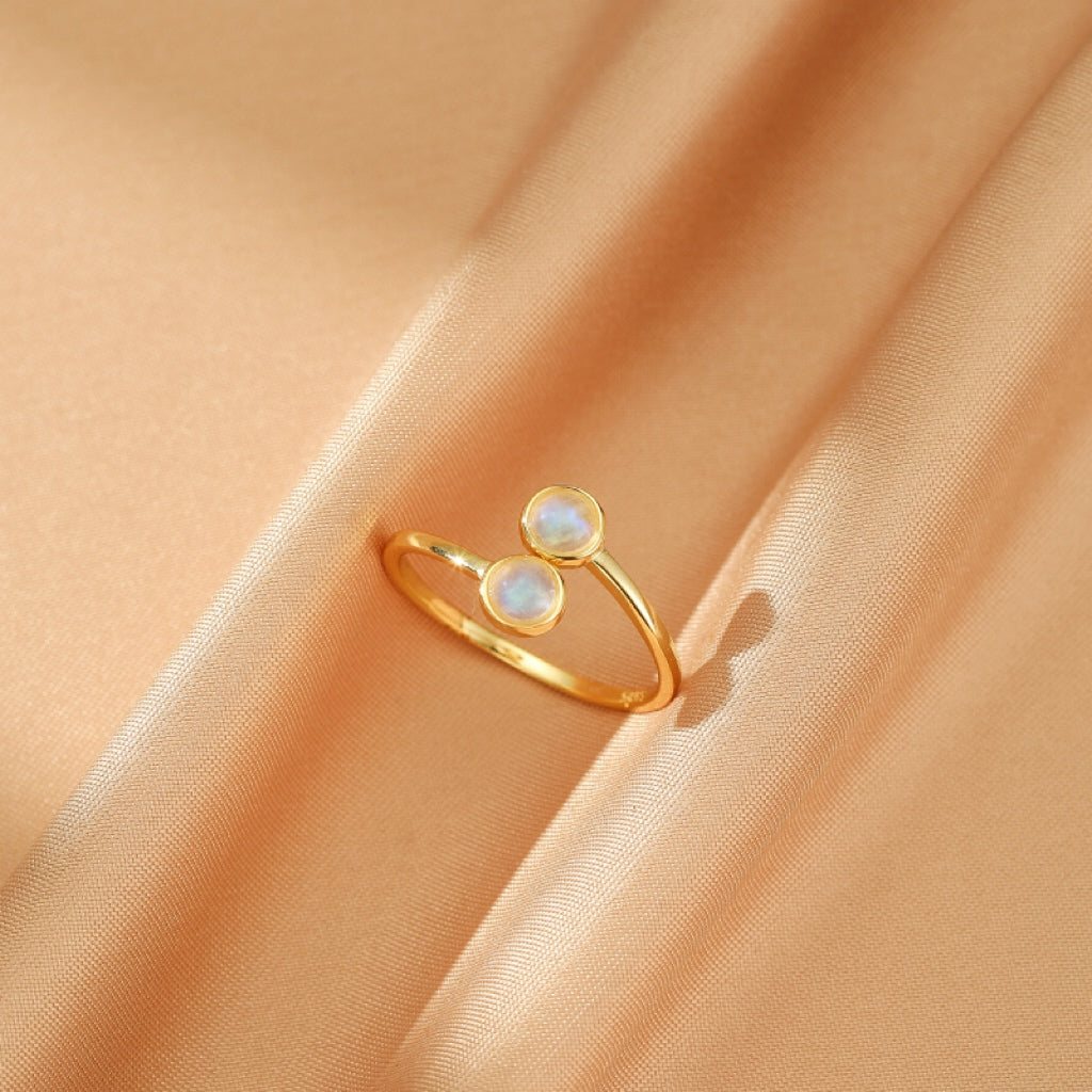 Bague Pierre de Lune – Étreinte Lunaire, Argent Plaqué Or