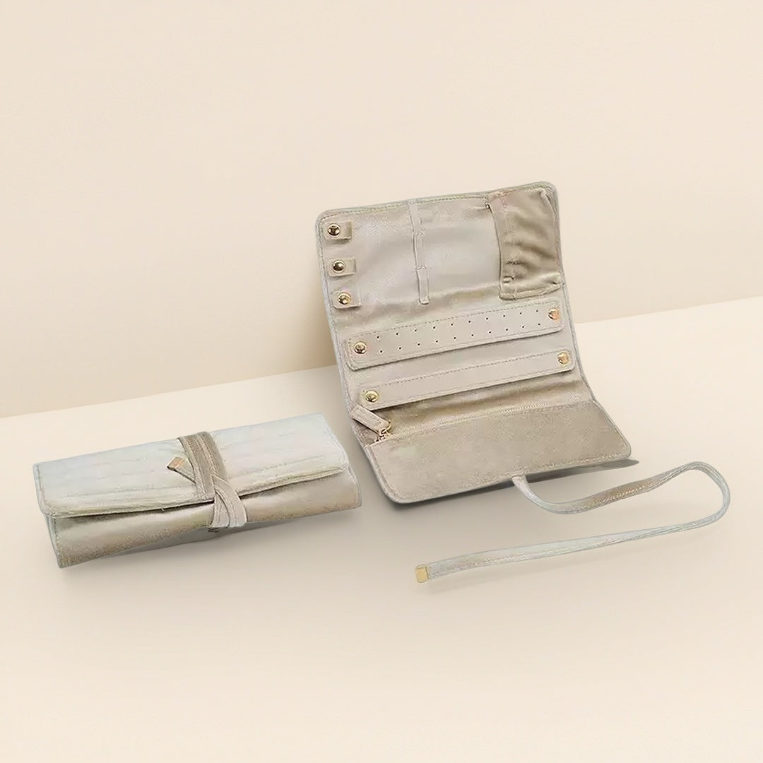 Pochette à Bijoux en Velours – Étui de Voyage