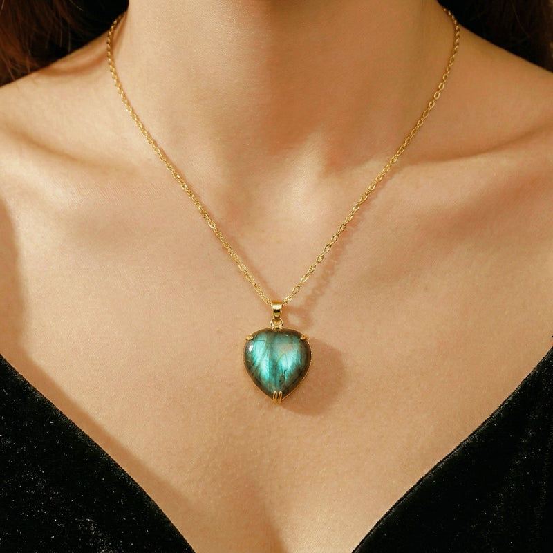 Collier Labradorite – Éclat Mystique