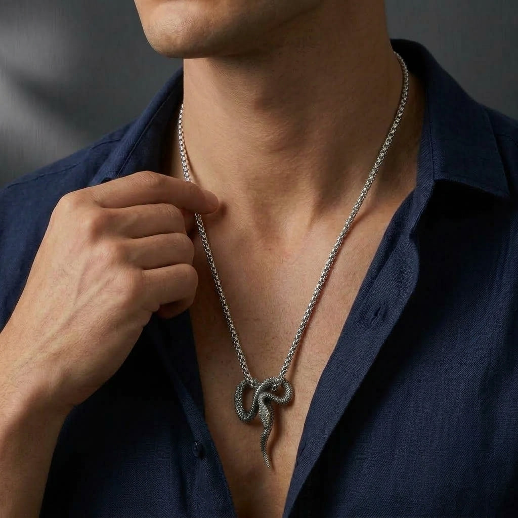 Collier Serpent – Mue Sacrée