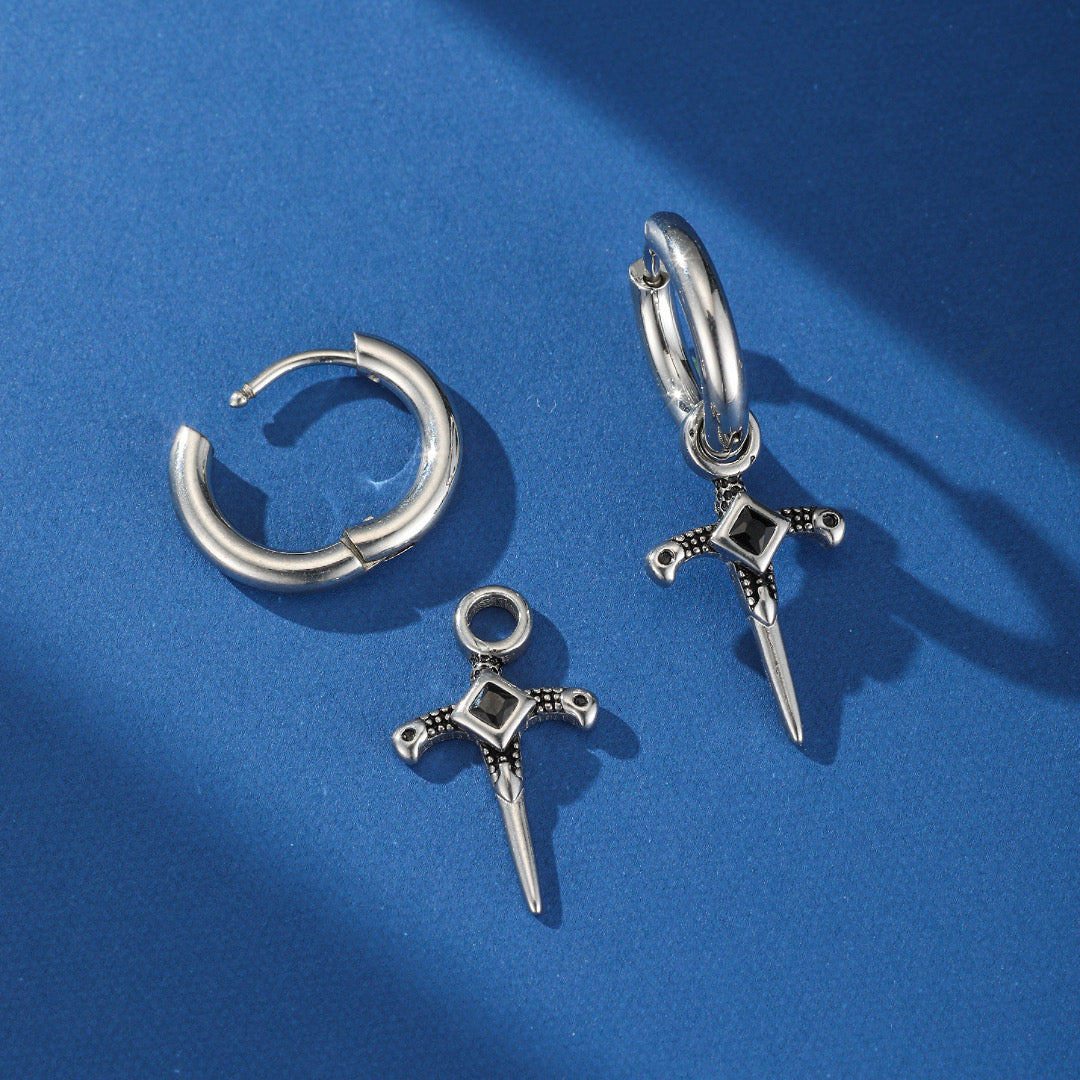 Boucle d’Oreille Homme Viking – Épée Silencieuse