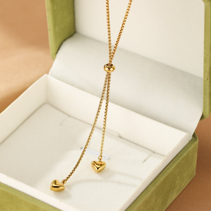 Heart Necklace – Golden Embrace