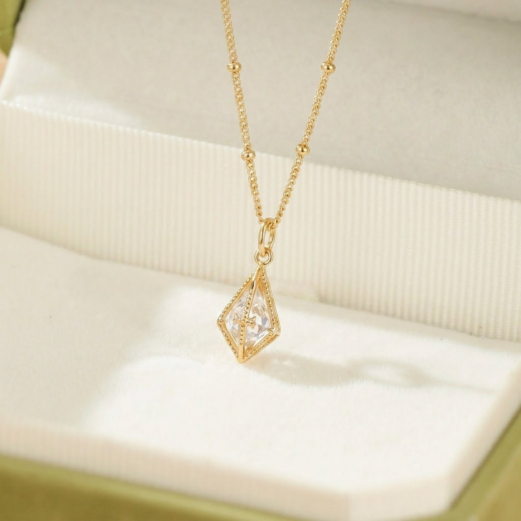 Collier Pierre de Lune – Douce Lumière, Argent Plaqué Or