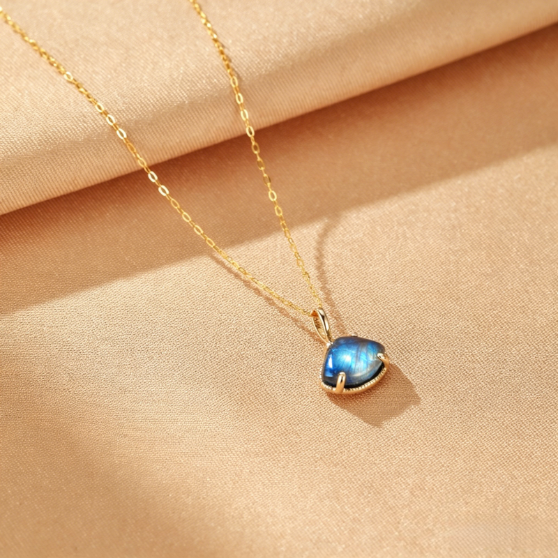 Labradorite Necklace – Charming Sparkle, Gold Plated Silver
