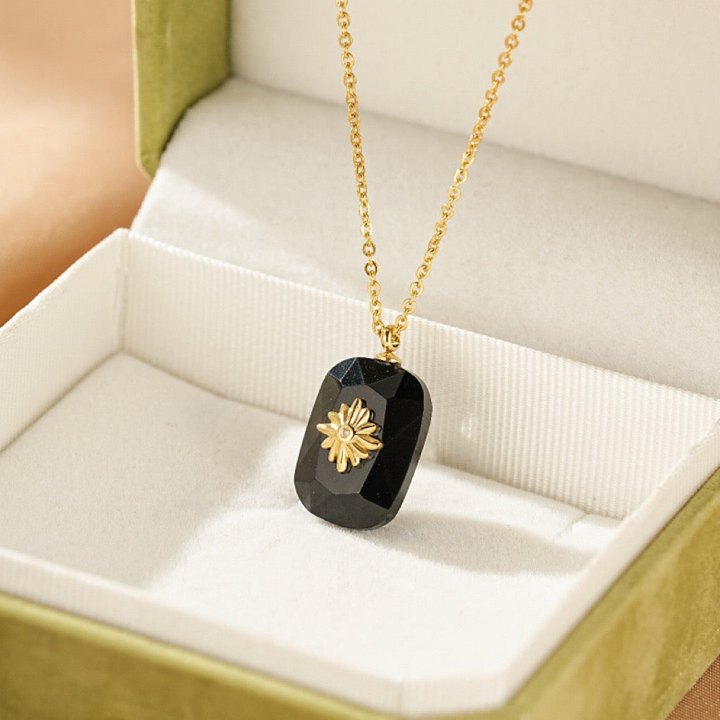 Collier Pierres Naturelles – Éclat Mystérieux