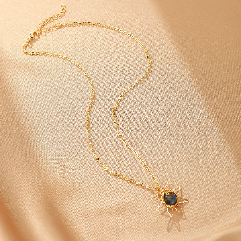 Collier Labradorite – Soleil Intérieur