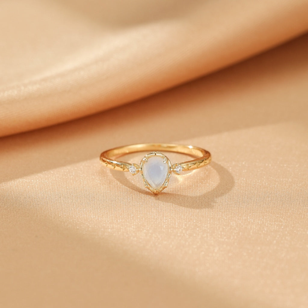 Bague Pierre de Lune – Magie Lunaire, Argent Plaqué Or
